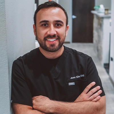 Dr. Juan Silva Riquelme Headshot